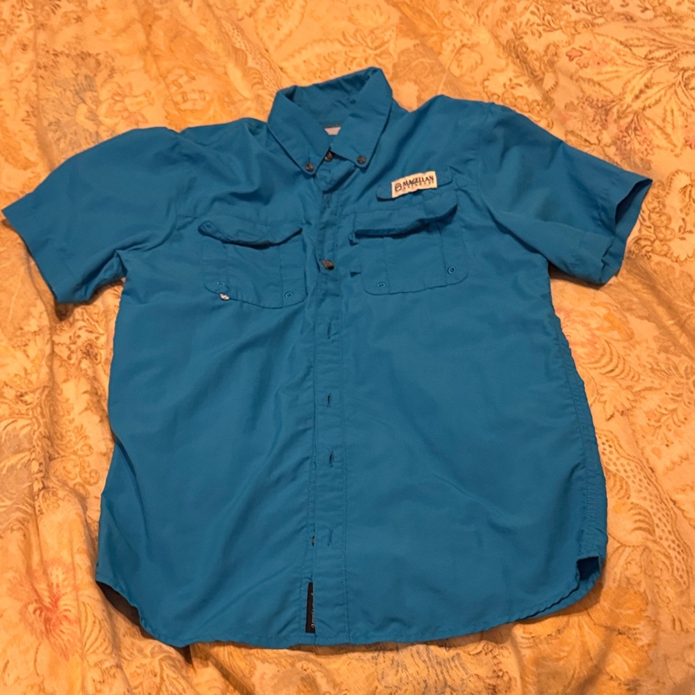 Boy’s Magellan Outdoors Blue Short Sleeve Fishing Shirt 10/12